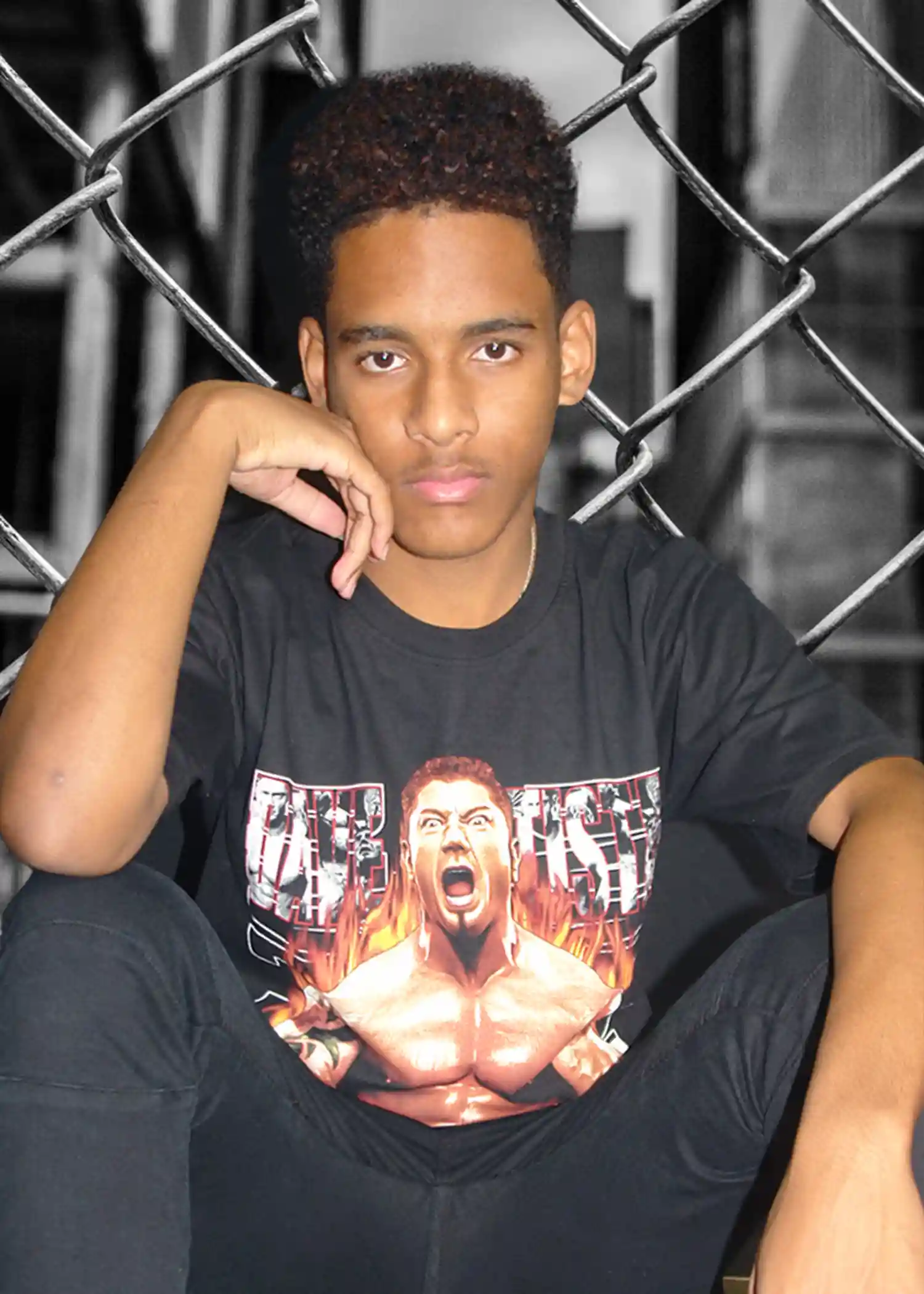 Foto joven sentado Tere Studio